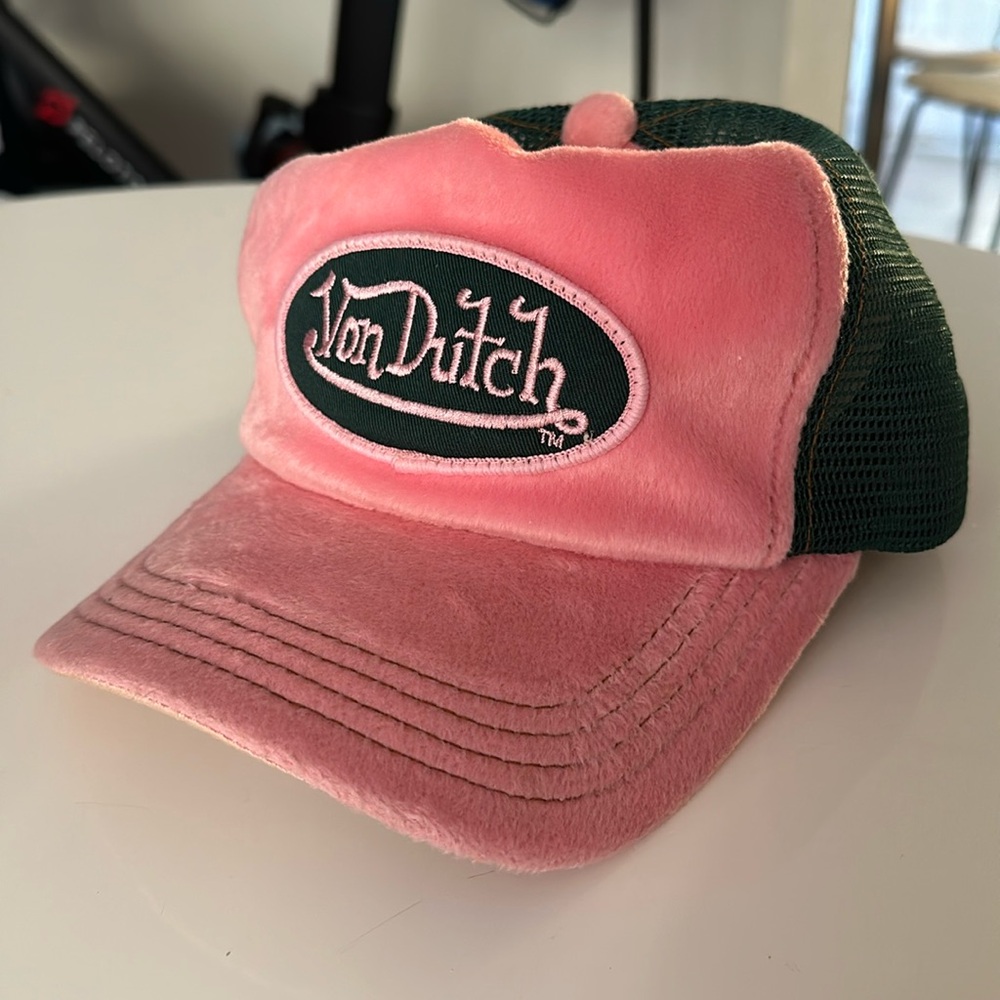 NWOT VON DUTCH y2k pink and dark green trucker hat